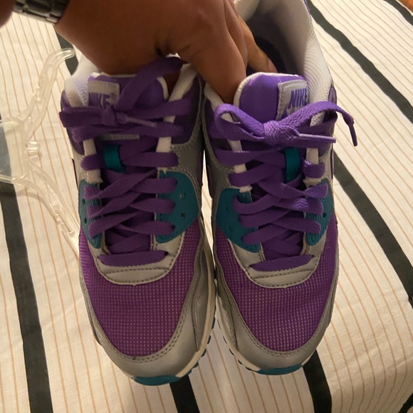 Nike AirMax - Picture 3 of 5